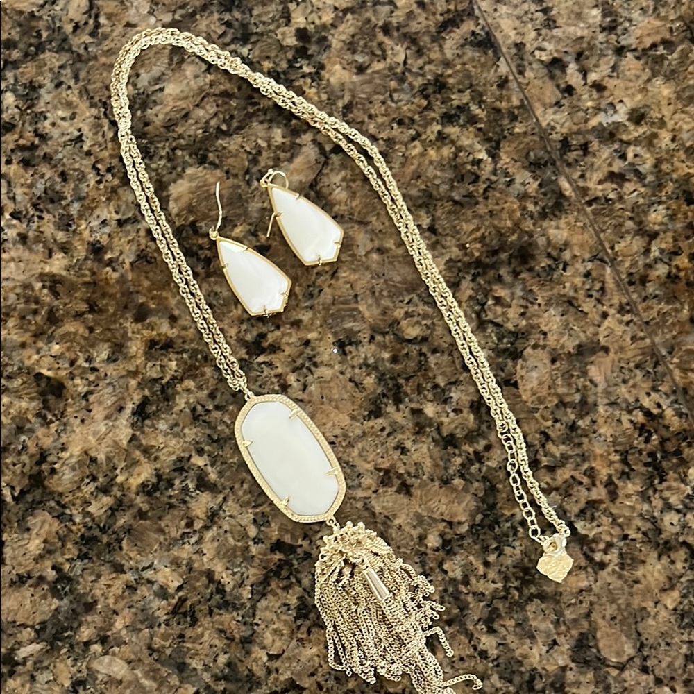 Kendra Scott Gold and Cream Necklace Set